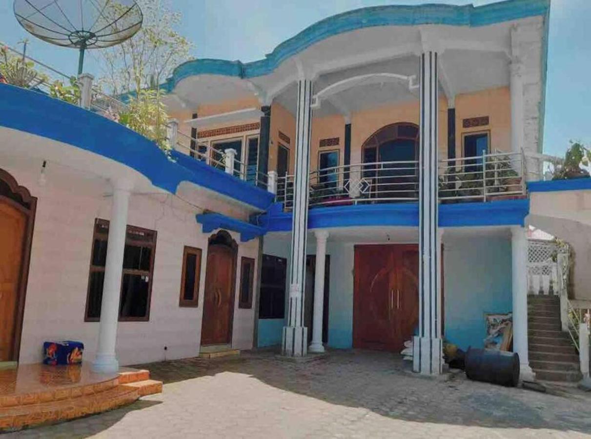 Express O 91370 Rumah Pemandangan Semeru Asli Lumajang エクステリア 写真